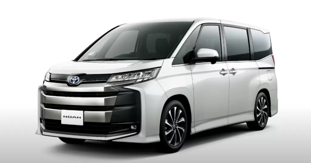 Toyota Esquire GI Premium Hybrid 2023 Best Review