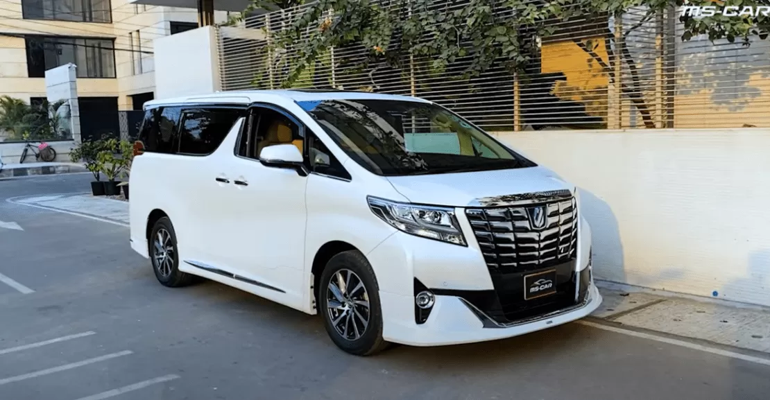 Toyota ALPHARD Executive Lounge Hybrid 2024 Best Review