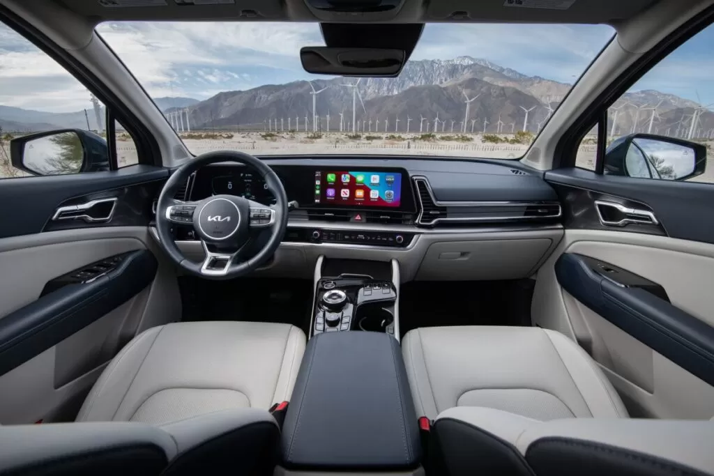 2024 KIA Sportage Hybrid interior 