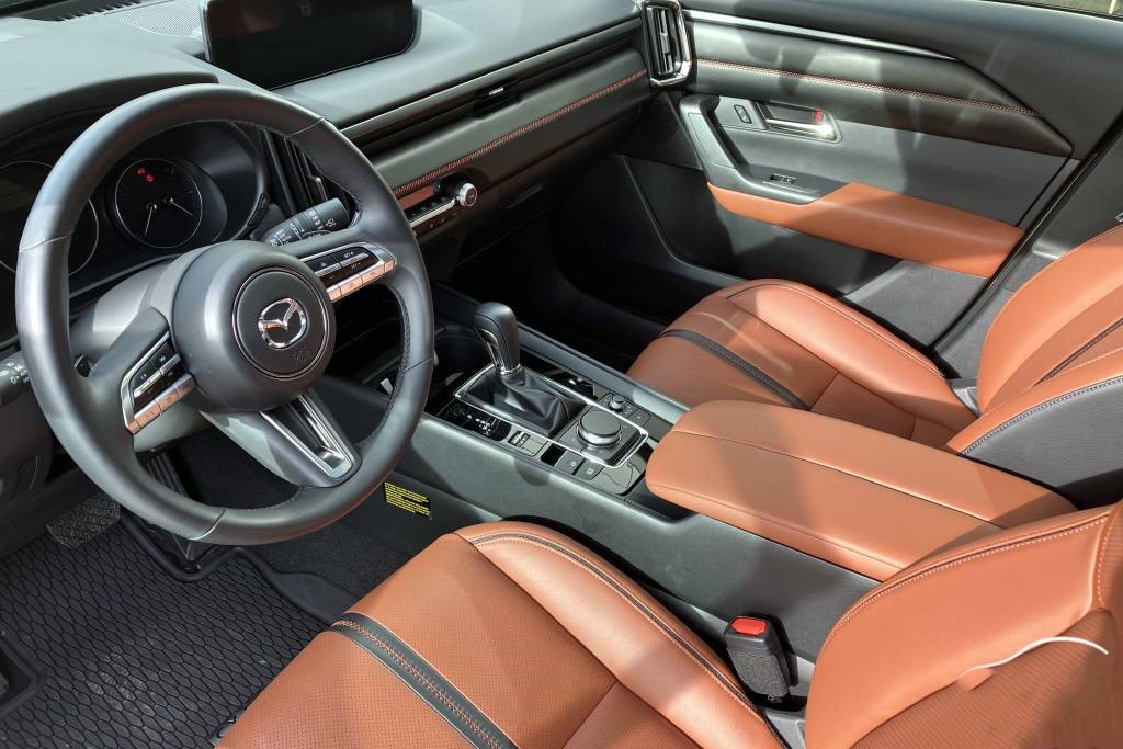2024 Mazda CX 50 interior