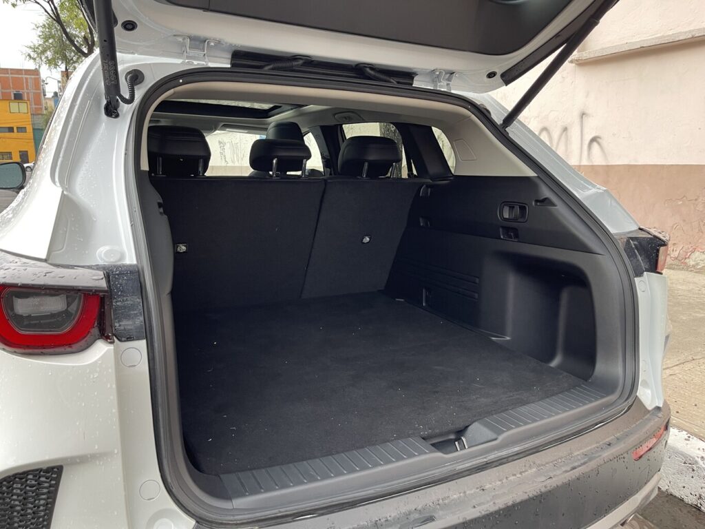 2024 Mazda CX 50 interior 