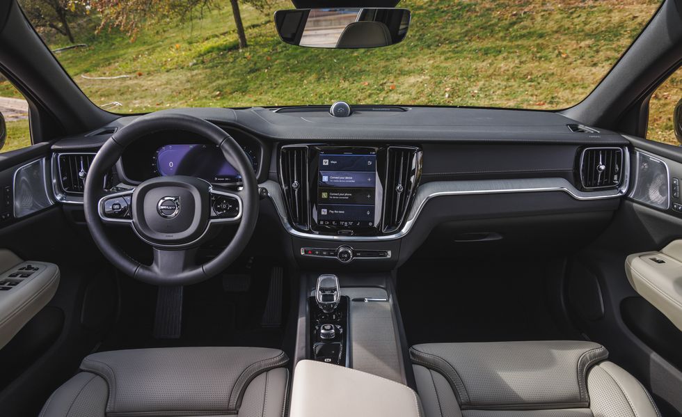 Volvo V60 interior 2024 Best Review