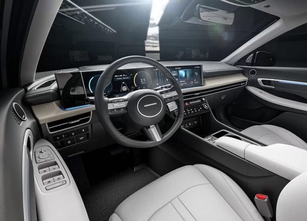 2024 Hyundai Sonata interior