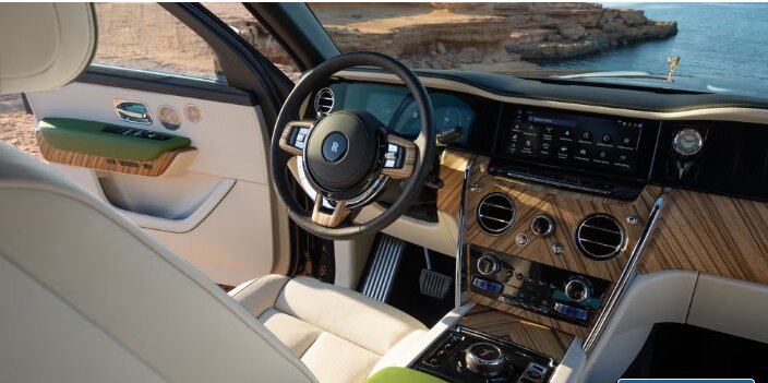Rolls Royce Cullinan 2027 features